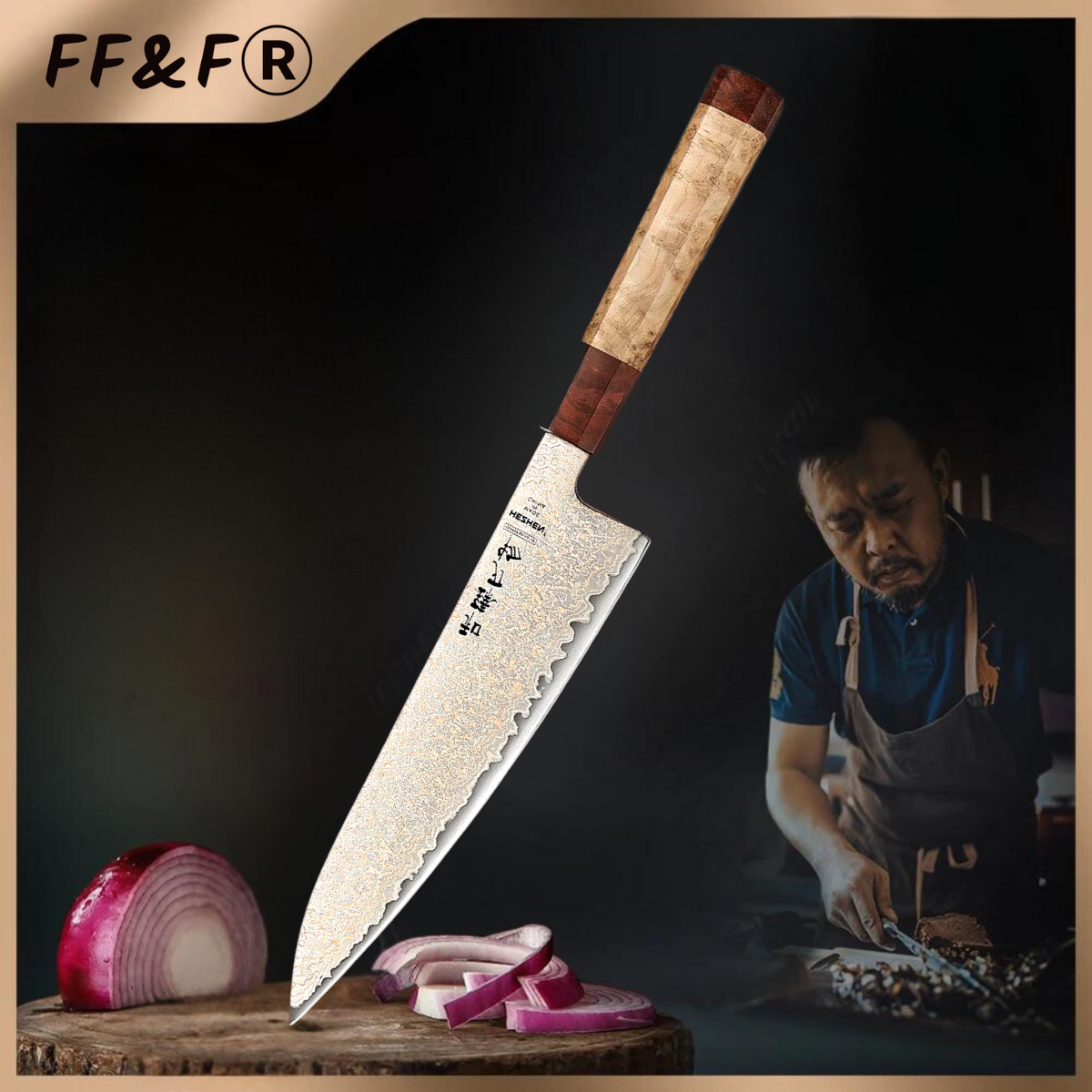 A Faca de Chef Série Retrô de 8.3" em Aço Damasco Tricolor é a escolha ideal para quem busca elegância e desempenho na cozinha. Com uma lâmina de aço Damasco de alta qualidade, esta faca une precisão e durabilidade. Seu design tricolor e a ergonomia do cabo tornam-na não apenas funcional, mas também uma peça de destaque em qualquer cozinha profissional ou doméstica. Compre agora na ForjaFogo&Faca e experimente a verdadeira excelência em cutelaria!
